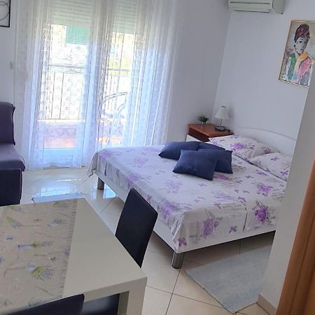 Apartman Scotti Каштела Экстерьер фото